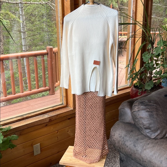 Line and Dot Glimmer Skirt NWT - Picture 12 of 14